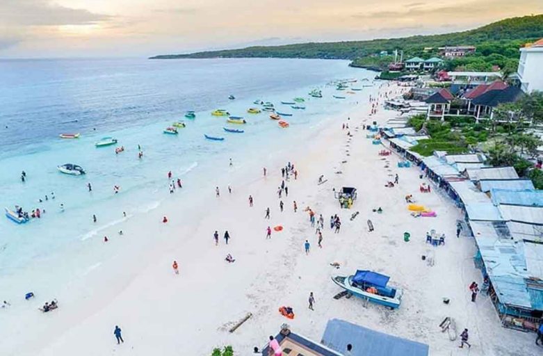 Pantai Tanjung Bira yang berada di kabupaten Bulukumba Provinsi Sulawesi Selatan